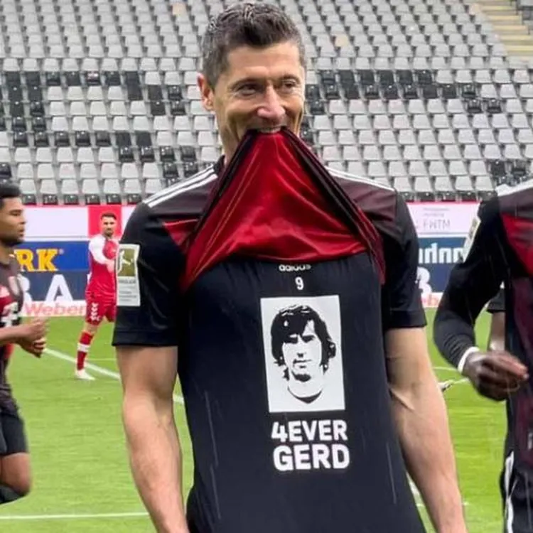 Dokładnie 4 lata temu Lewandowski pobił rekord Gerda Müllera!