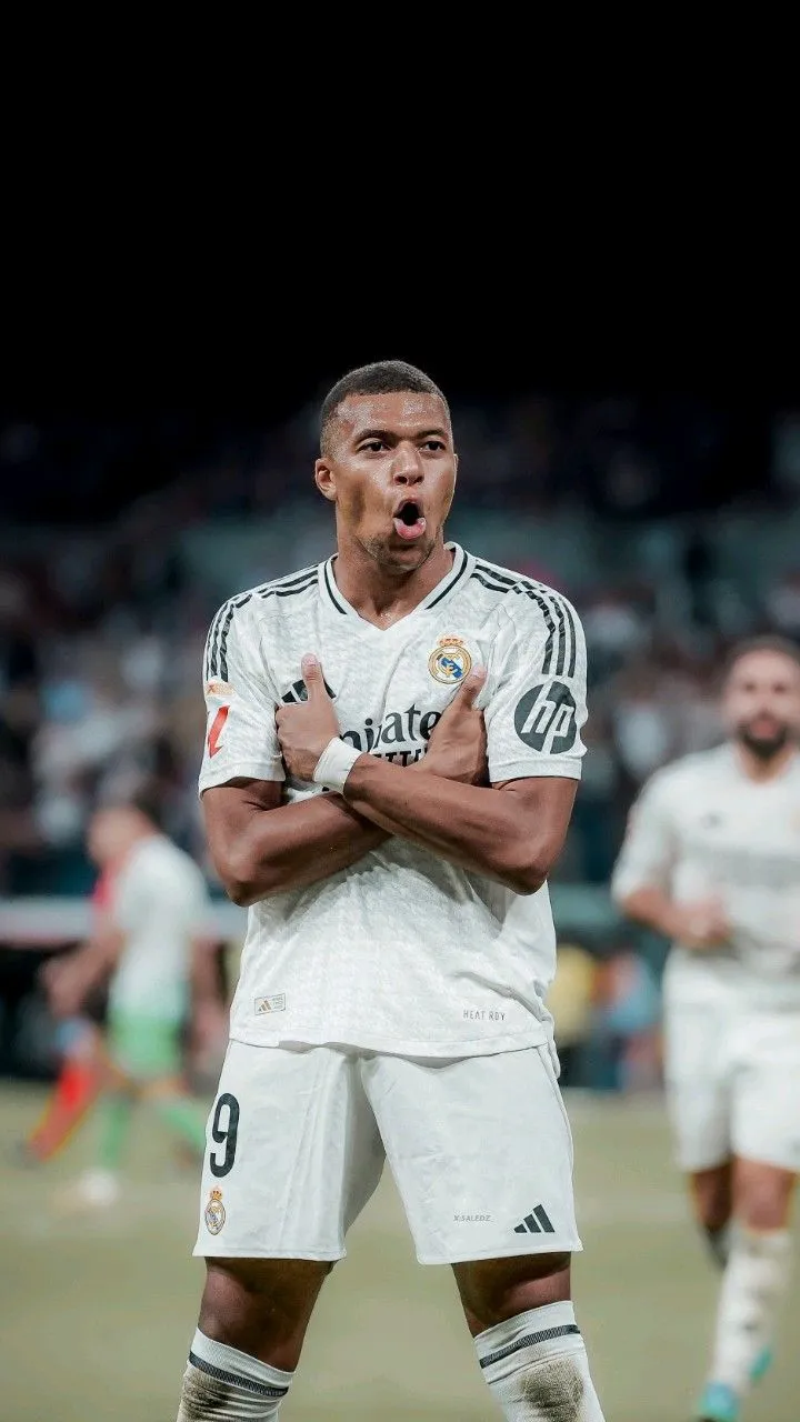40stka Mbappe!