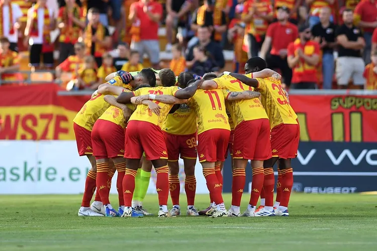 Jagiellonia Białystok negocjuje transfer z Dinamem Zagrzeb. Na celowniku skrzydłowy z doświadczeniem w Lidze Mistrzów