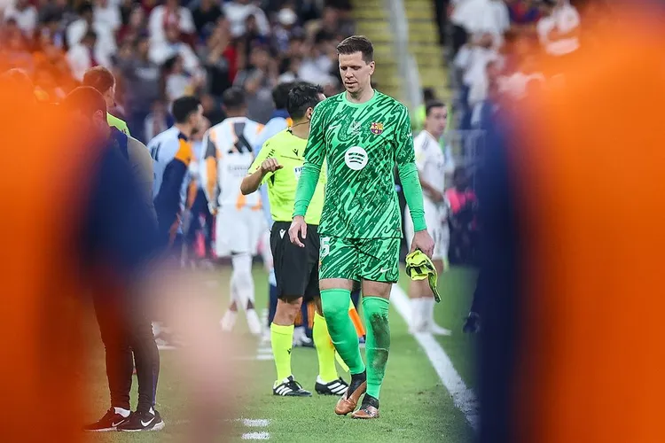 Szczęsny zmienia numer w Barcelonie. Rewolucja w bramce Blaugrany