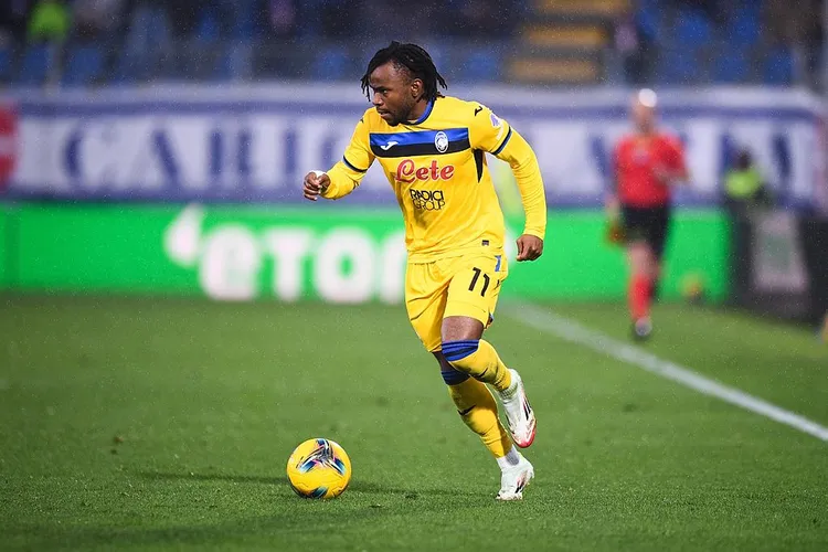 SSC Napoli celuje w gwiazdę Serie A – Ademola Lookman na liście życzeń mistrzów Włoch