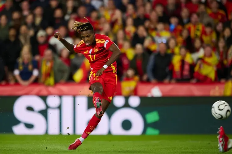 Nico Williams zaskoczony. FC Barcelona wstrzymuje transfer przez żądania agenta