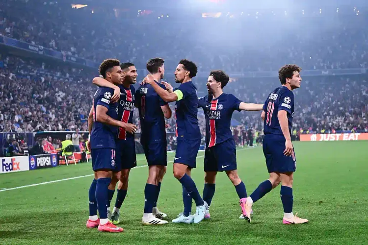 PSG uzupełniło defensywę. Letnie mercato w Paryżu przebiegło spokojnie