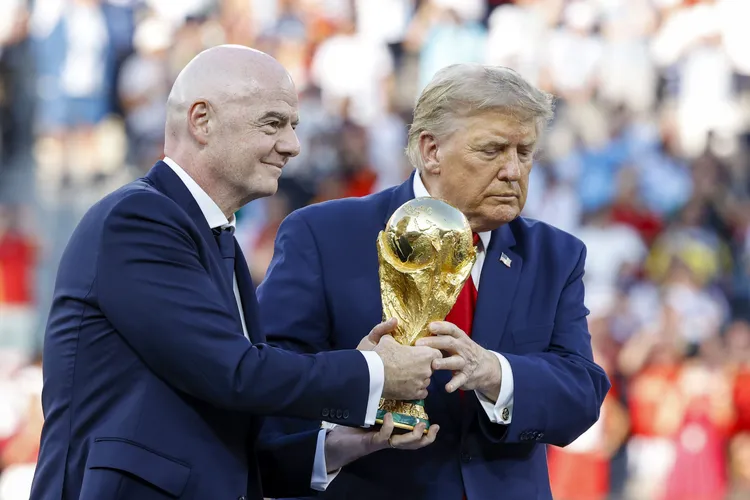 Donald Trump PUBLICZNIE broni Infantiniego. Co za słowa...