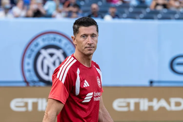 Lewandowski czeka na debiut przed kibicami w Chicago