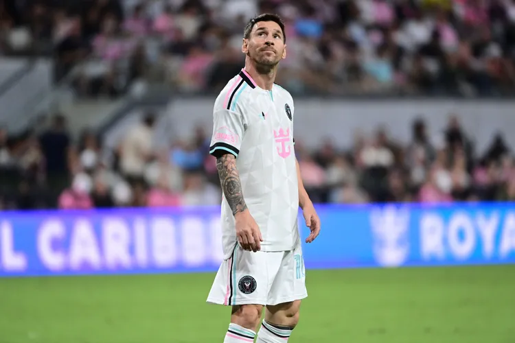 Leo Messi zawiesił swoją karierę❗️