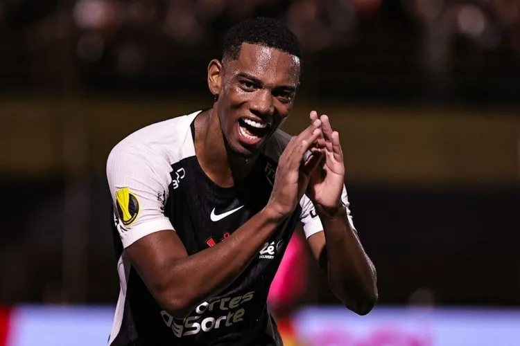 Kłopoty Milanu przy transferze André. Sprawa może trafić do FIFA