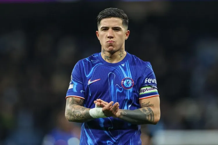 Enzo Fernández miał mówić o odejściu - Rosenior tonuje nastroje
