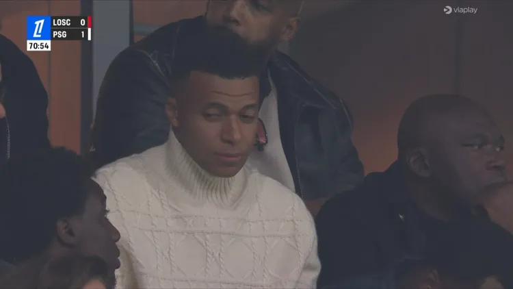 Kylian Mbappe pojawił się na meczu Lille - PSG!
