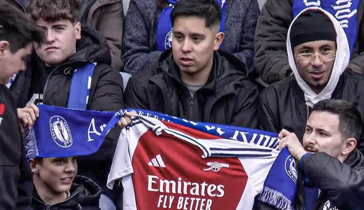 Jeden z kibiców Alaves podczas meczu z Realem Madryt