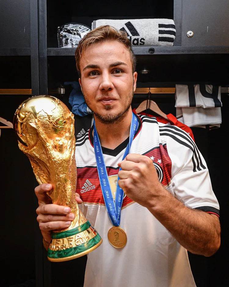 33 lata Gotze