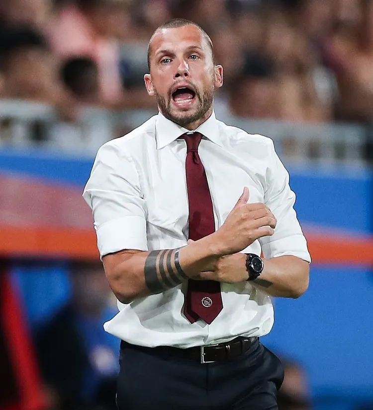 Heitinga wraca do Amsterdamu