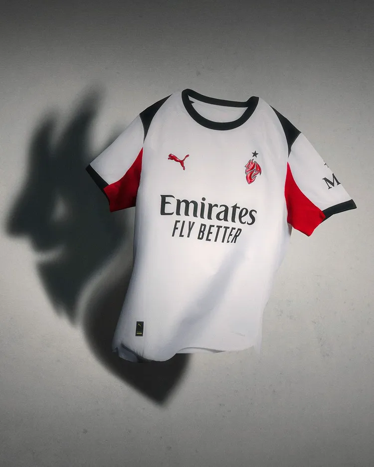 AC Milan zaprezentował wyjazdowe koszulki