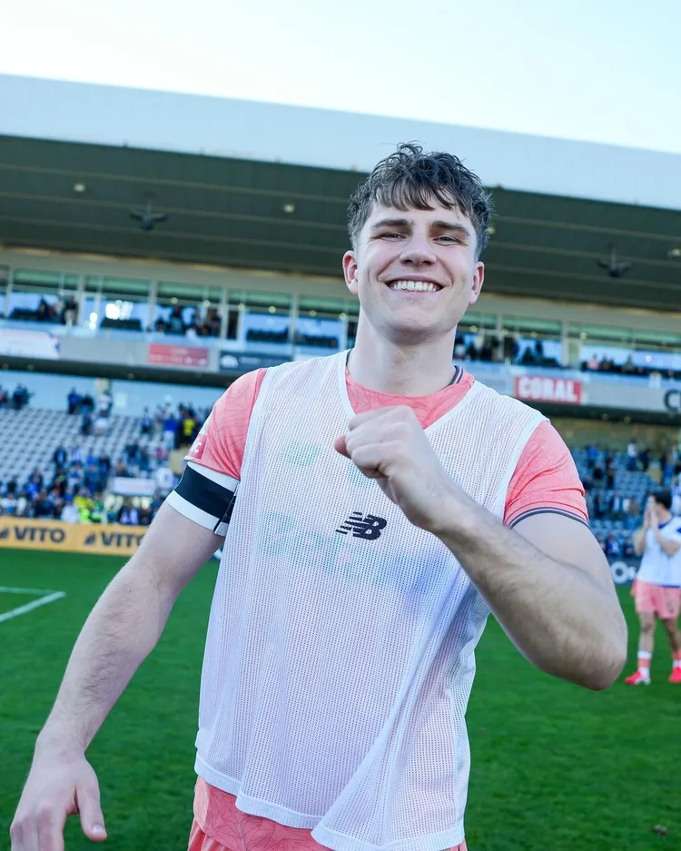 Oskar Pietuszewski już napisał historię FC Porto! 👏