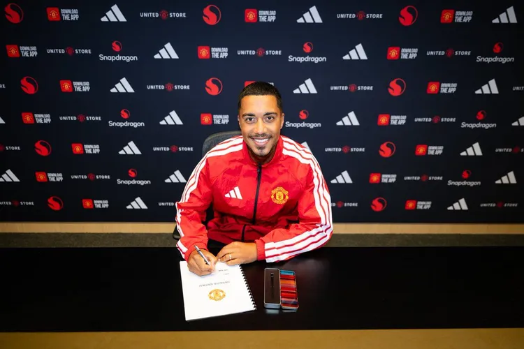Youri Tielemans oficjalnie Czerwonym DIabłem!