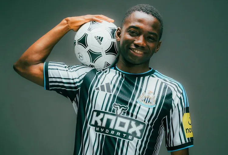 Newcastle United ściąga IWORYJSKI DIAMENT 💎