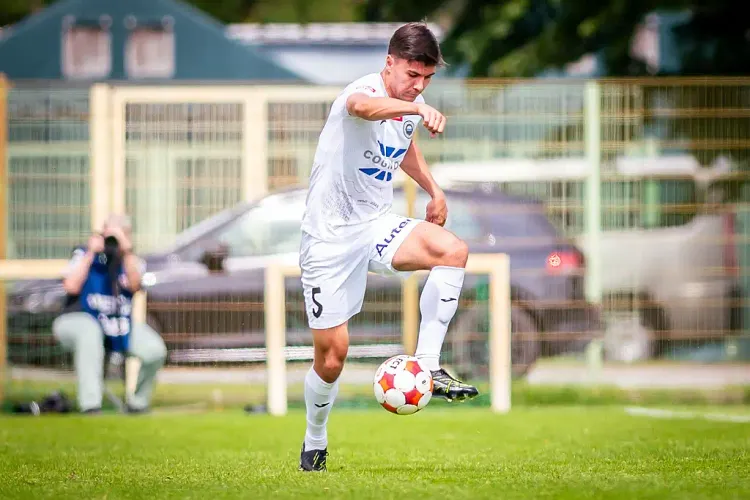Hutnik Kraków – Unia Skierniewice: Typy, Analiza, Kursy 29.03.2026