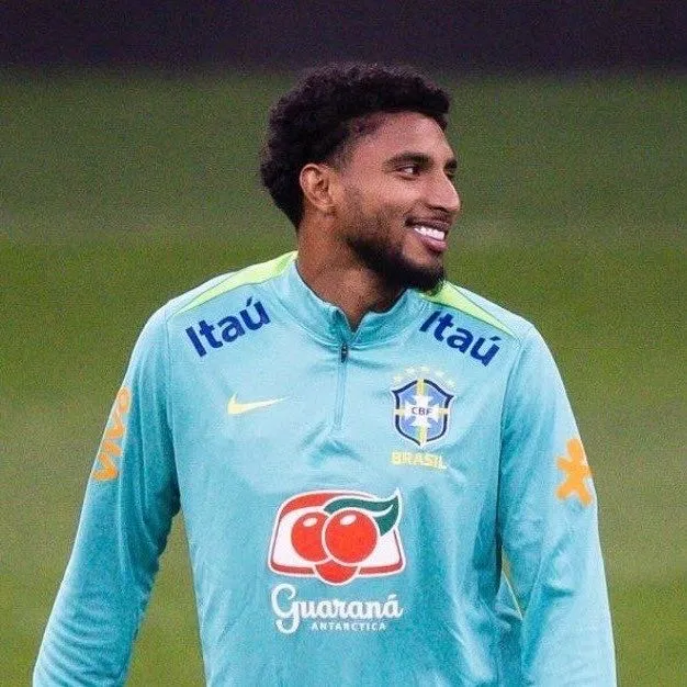 Transfer Edersona do Manchesteru United upadnie?