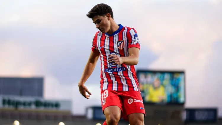 Julian Alvarez kusi Arsenal i Chelsea — Atletico wycenia go na 100 mln funtów