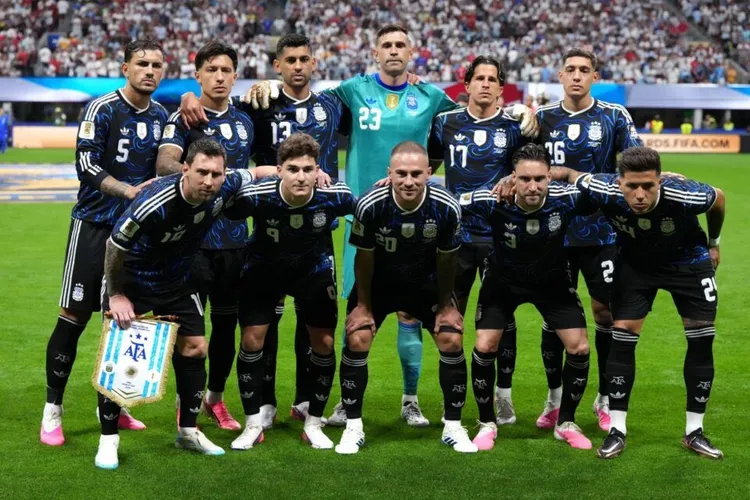 Real Madryt i FC Barcelona ruszają po mistrza świata