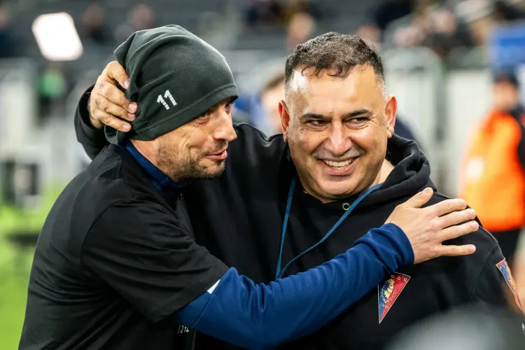 Alex Haditaghi ostro odpowiedział po spadku Arki Gdynia