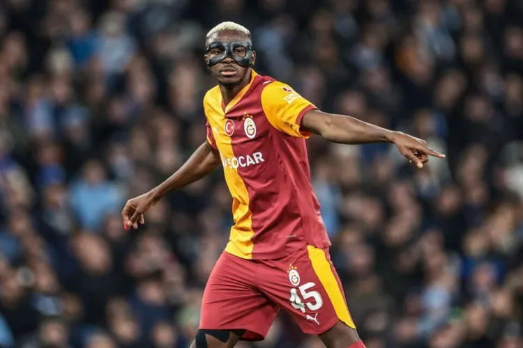 Manchester United celuje w transfer Osimhena