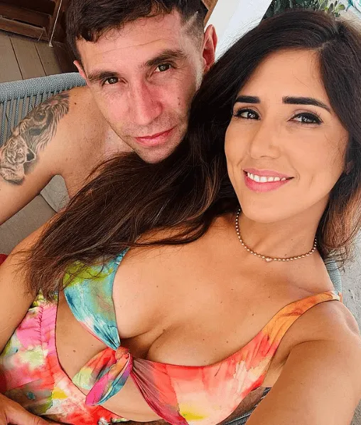 To partnerka Emiliano Martineza!