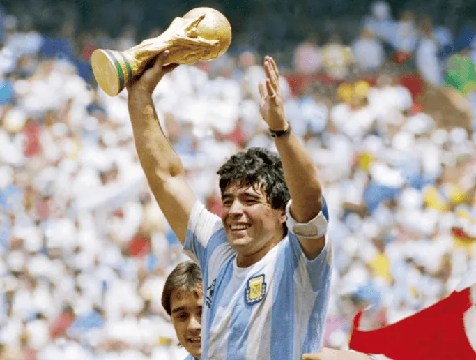 Dziś 65 lat skończyłby Diego Maradona! ⭐️