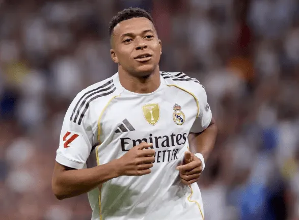 Kylian MBAPPE będzie DOSTĘPNY na finał Superpucharu z Barceloną!
