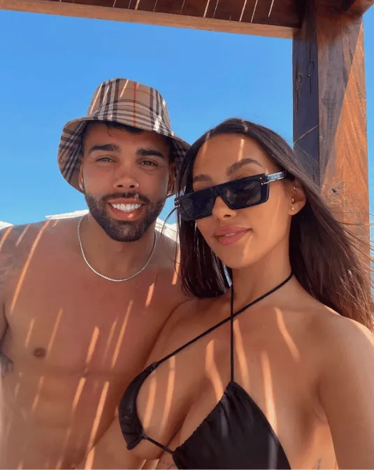 Żona Mistrza Anglii łudząco podobna do Kim Kardashian 😮