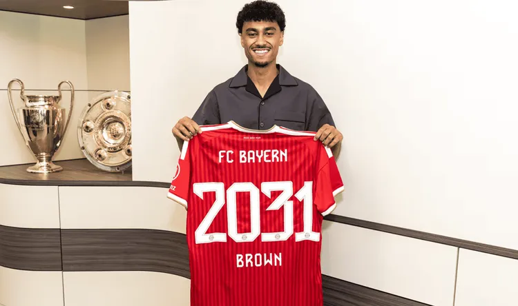 OFICJALNIE: Bayern pozyskuje Nathaniela Browna!