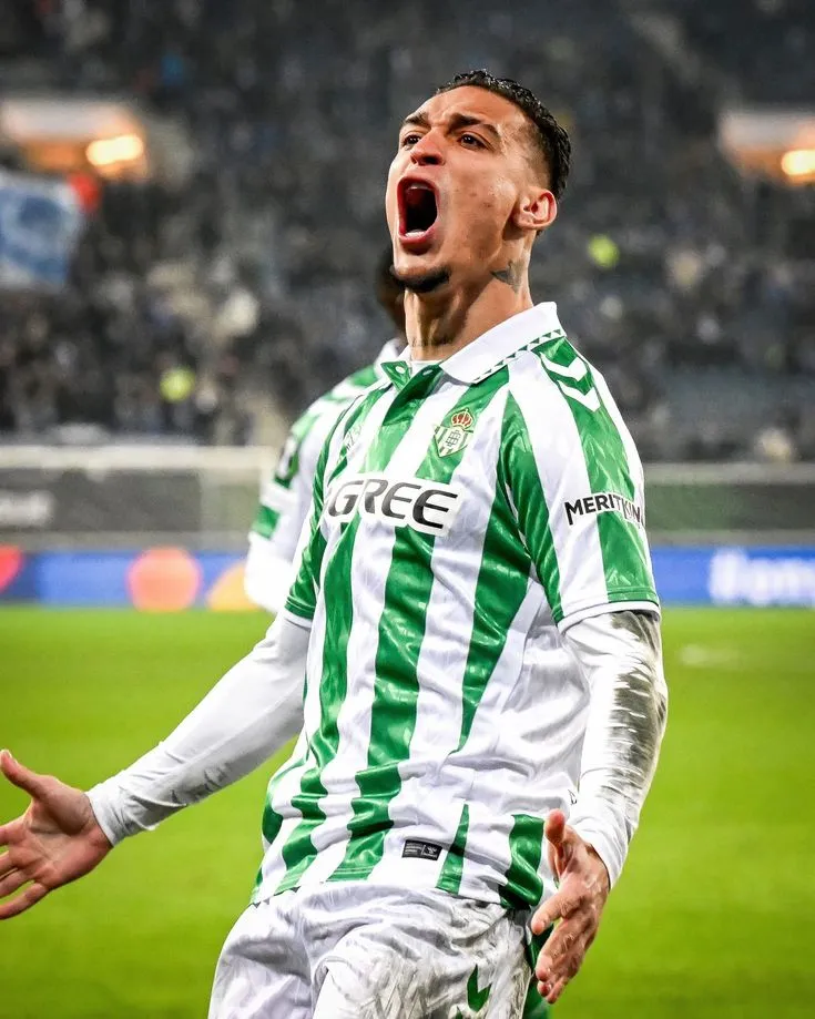 Betis powalczy o Antony'ego