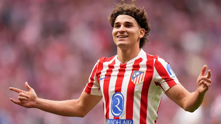 Julian Alvarez komentuje plotki o transferze do Barcelony