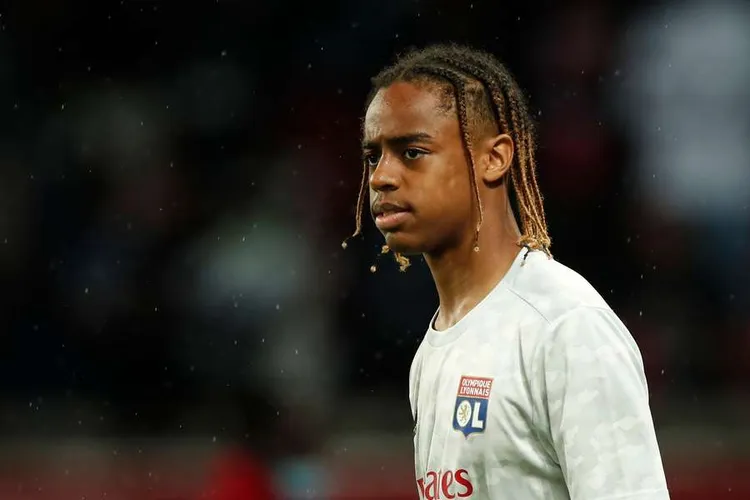 PSG wyciąga pomocną dłoń dla Lyonu