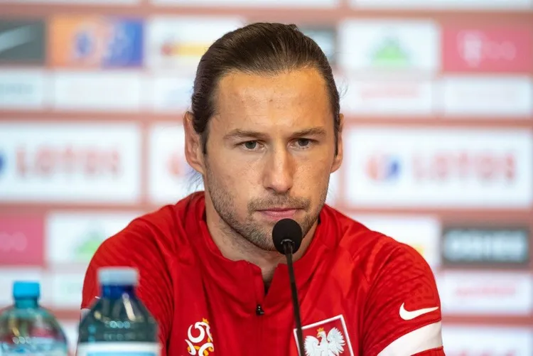 Krychowiak odrzuca kolejne oferty – czy to koniec kariery reprezentanta?