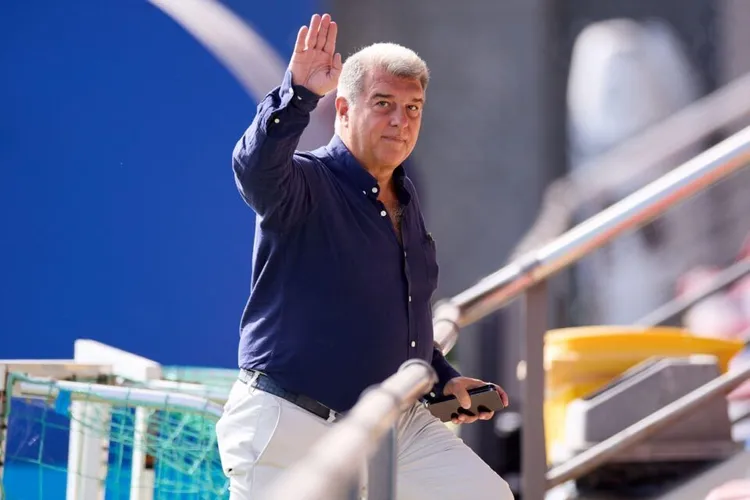 Vlahović ponownie proponuje się Barcelonie: czy to szansa na transfer?