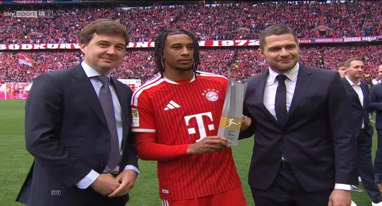 Michael Olise piłkarzem sezonu Bundesligi 2025/26