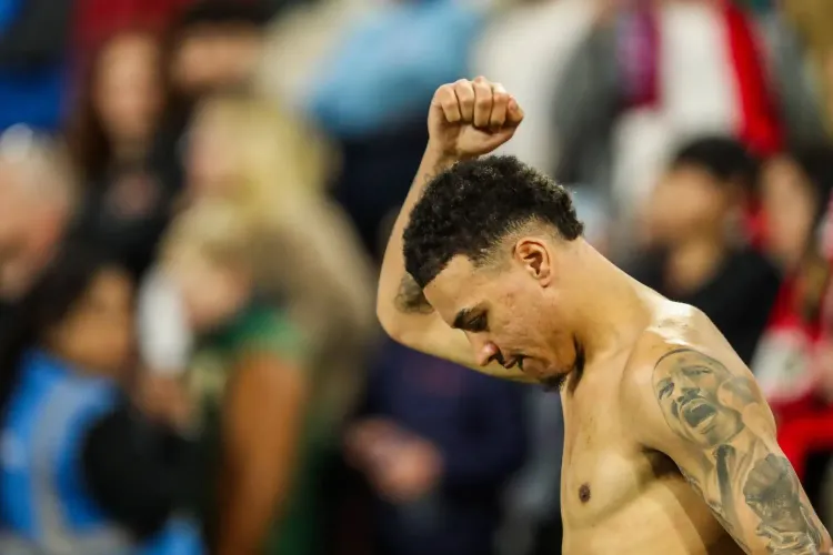 Arsenal chce pobić rekord transferowy dla Morgana Rogersa