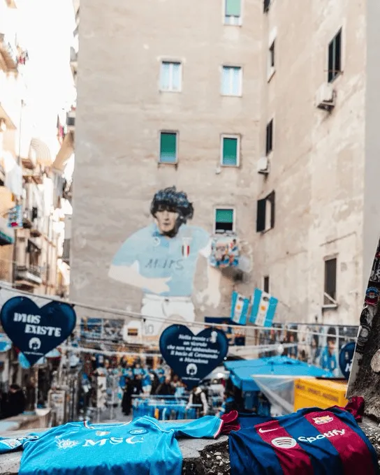 Napoli pogratulowało Barcelonie mistrzostwa!