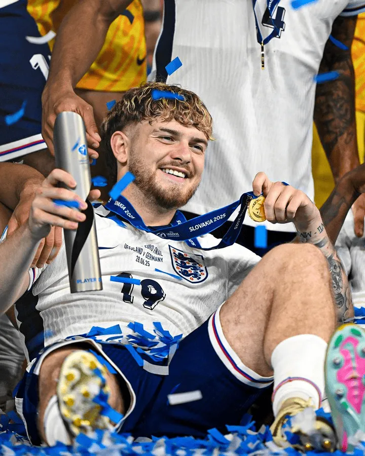 Harvey Elliott MVP Euro U21!