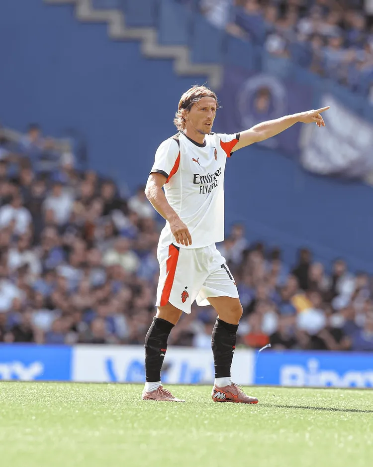 Luka Modrić pierwszy raz na boisku w koszulce Milanu!