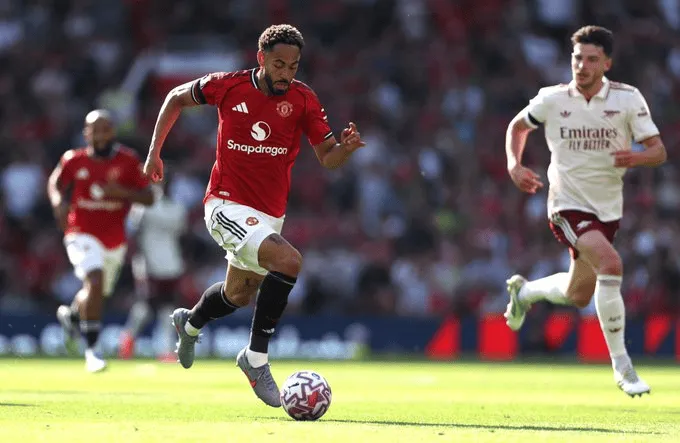 Zamknięty sparing Manchesteru United z Arsenalem!