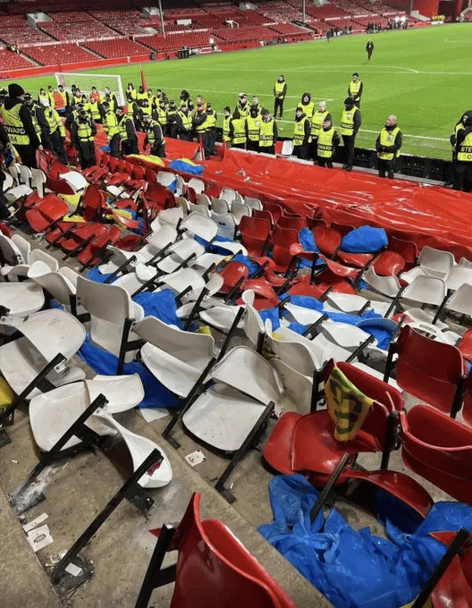 Kibice Fenerbahce zdewastowali stadion Nottingham Forest!