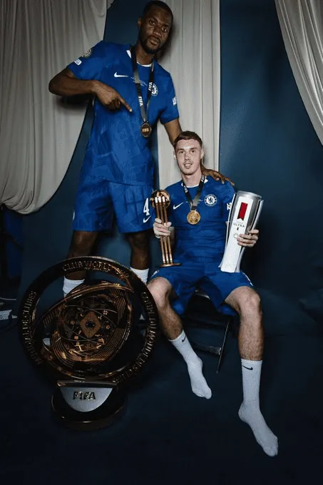 Cole Palmer odpowiada na plotki o dołączeniu do Manchesteru United!