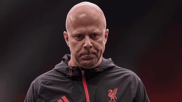 Kibice Liverpoolu robią, co mogą, by pozbyć się Arne Slota!