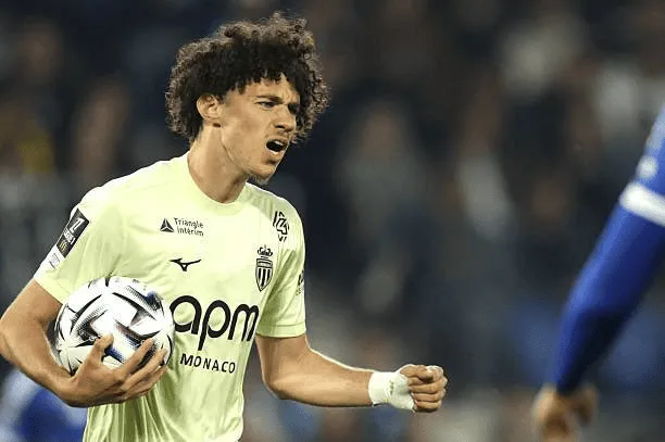 Kolejny napastnik na celowniku PSG!