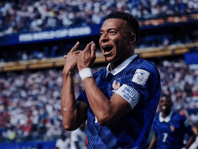 Mbappe dogonił legendę! Przed nim już tylko Messi!