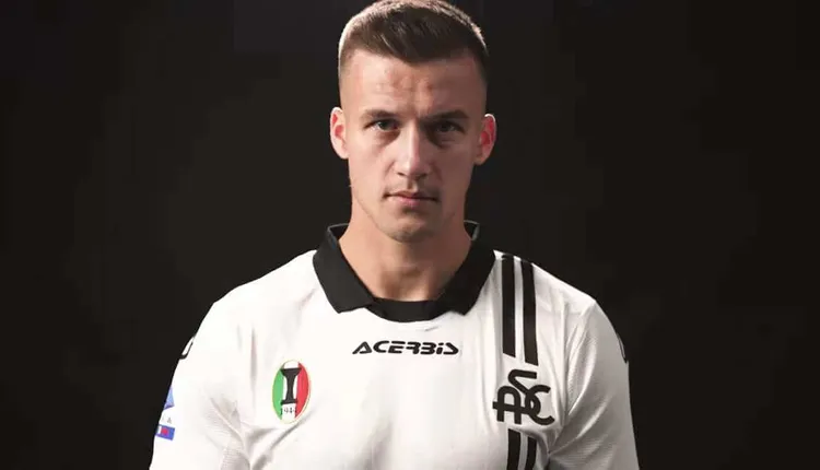 Legia Warszawa blisko sensacyjnego transferu – Arkadiusz Reca na celowniku