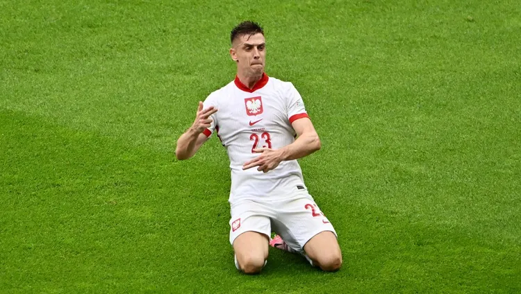Krzysztof Piątek wciąż bez gola – trudny początek roku polskiego napastnika