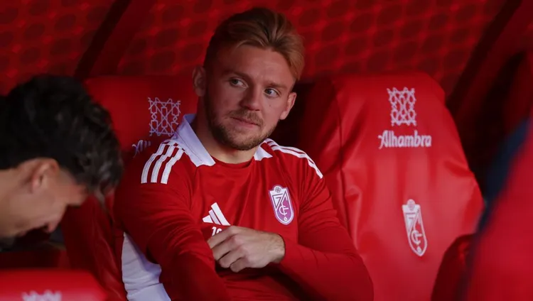 Kolejny reprezentant Polski wraca do Ekstraklasy! Tym razem nie Legia